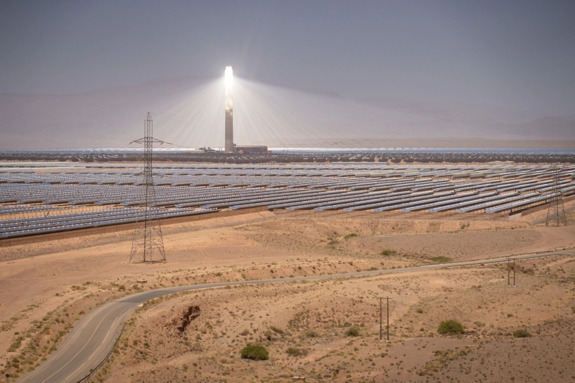 A solar plant set in the desert. 